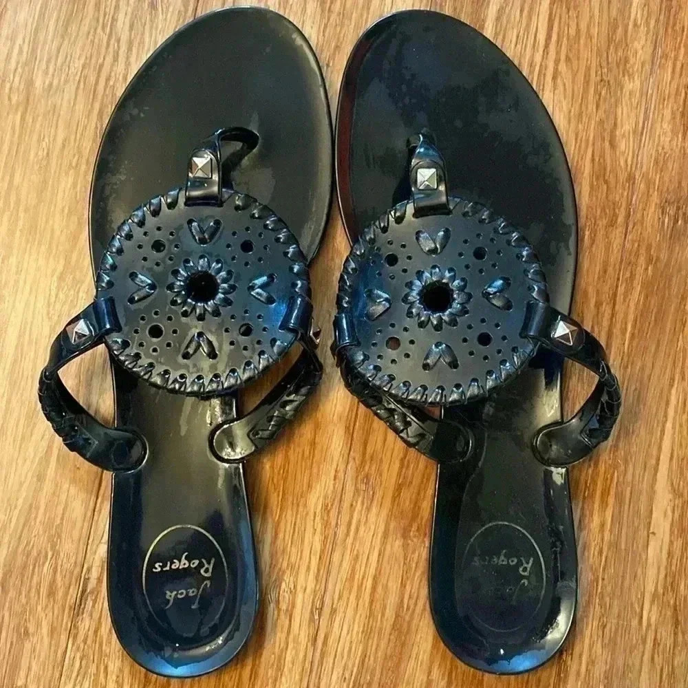 Jack Roger’s black waterproof thong sandals size 9 - great condition